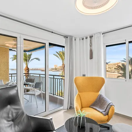 Sea View And Luxury On The شقة