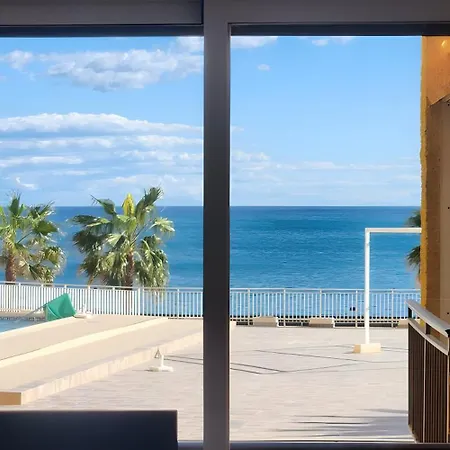 Sea View And Luxury On The شقة